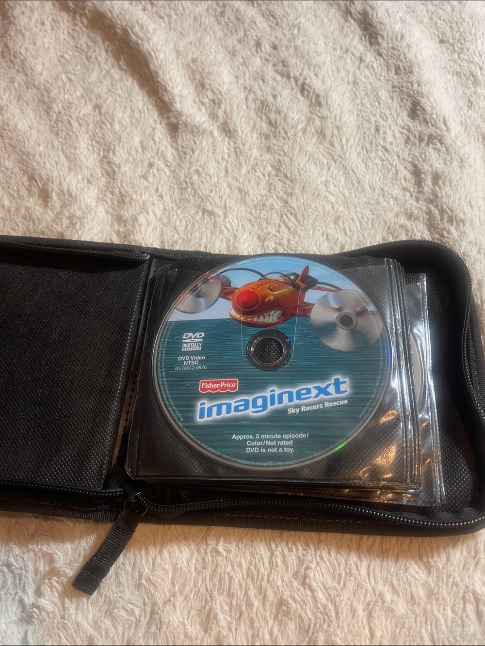 Kids DVD bundle - Picture 1 of 9